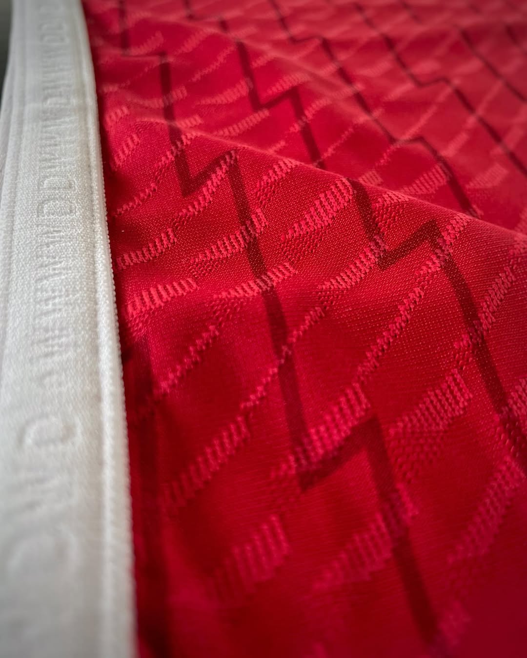 Arsenal 2023/24 Home kit