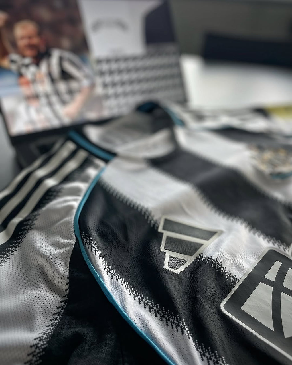 Newcastle United 2025/26 Home kit