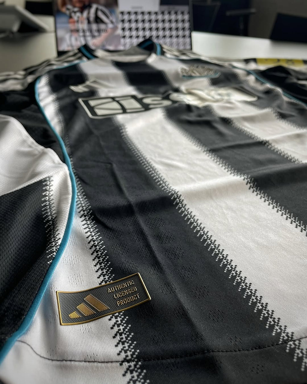 Newcastle United 2025/26 Home kit