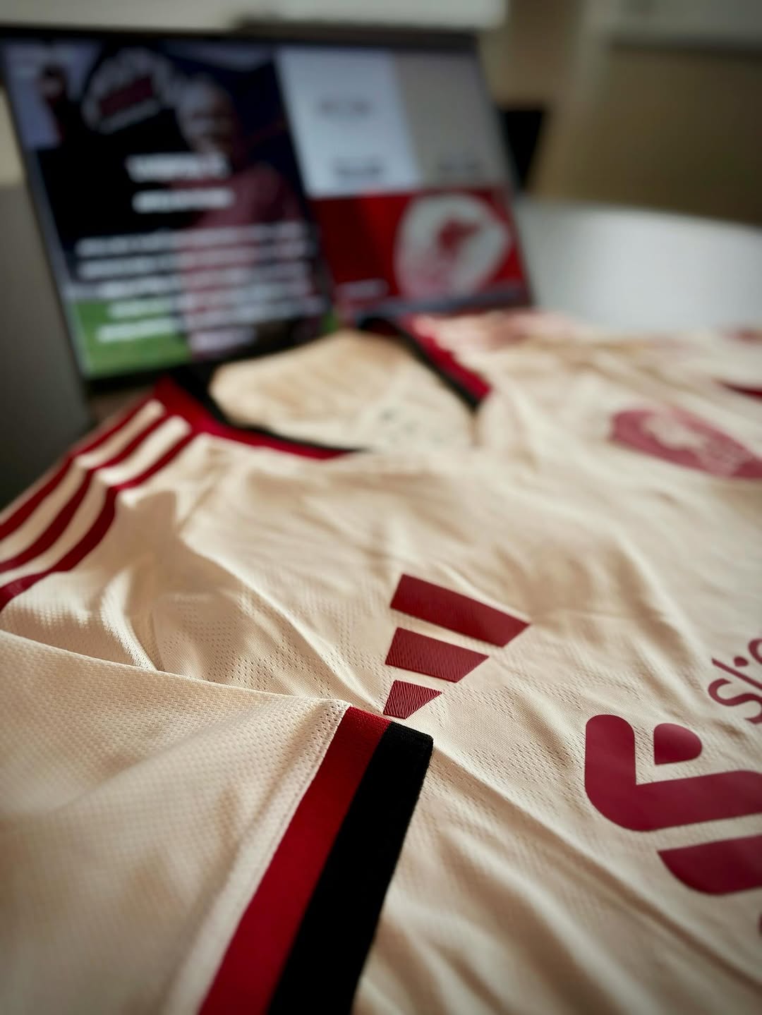 Liverpool away 2025/26