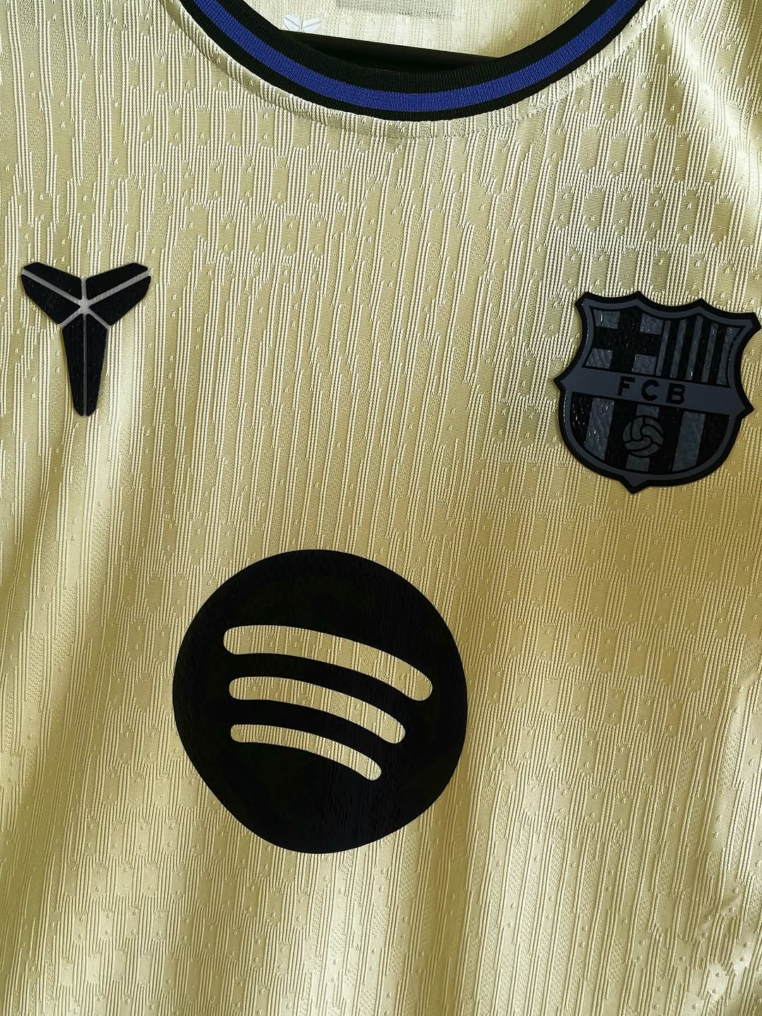 FC Barcelona 2025/26 Away Kit