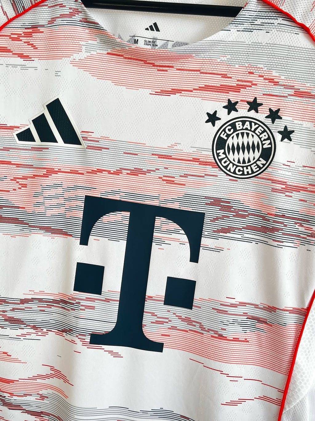 Bayern Munich 2025/26 Away Kit