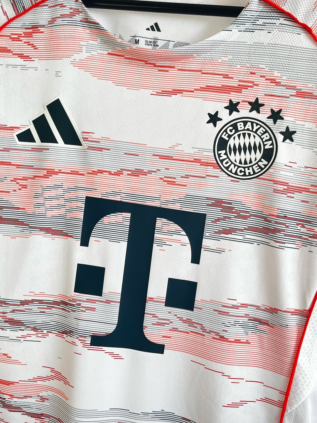 Bayern Munich 2025/26 Away Kit