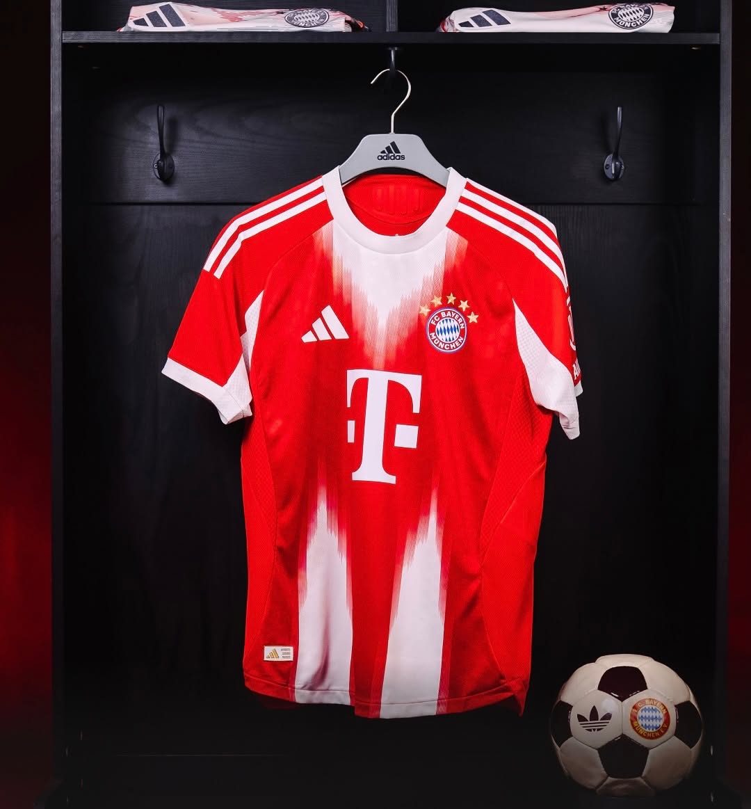 Bayern Munich 2025/26 Home kit